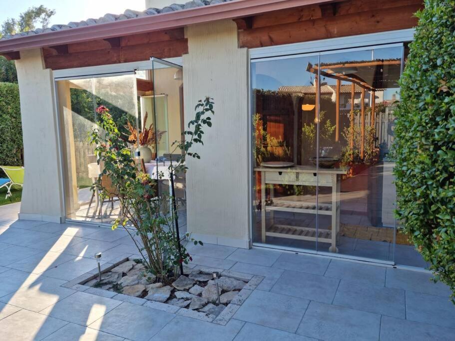 Villa Tea, Residenza Incantevole Con Giardino . Flumini di Quartu Esterno foto