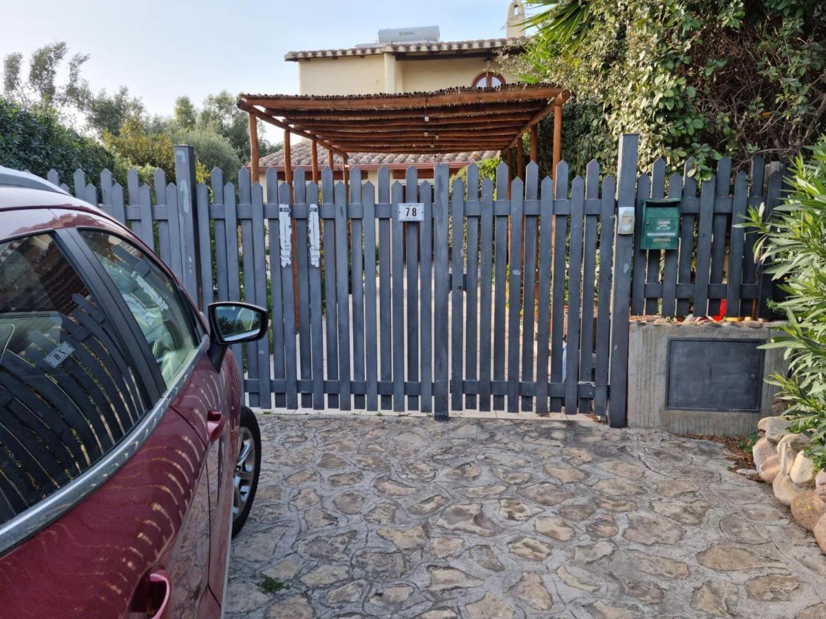 Villa Tea, Residenza Incantevole Con Giardino . Flumini di Quartu Esterno foto